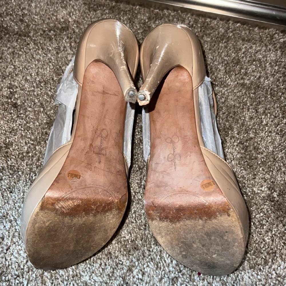 Jessica Simpson nude patent leather high heels dress shoes 4.75” heel height 8.5 - Picture 6 of 12
